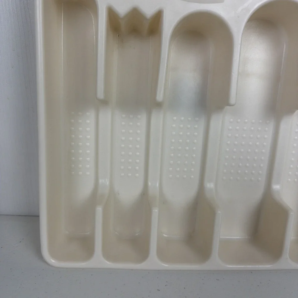 Rubbermaid Cutlery Silverware Holder Tray Ivory Plastic 6 Slot 2925 Vintage